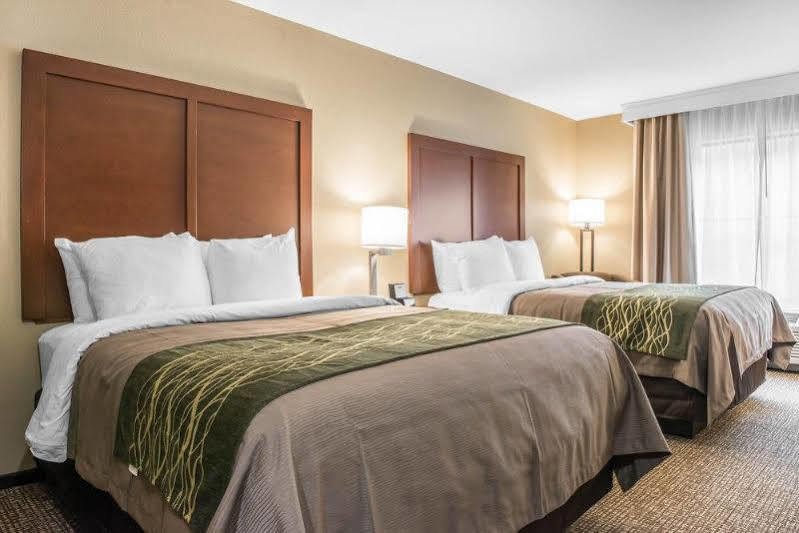 Comfort Inn & Suites 匹兹堡 外观 照片